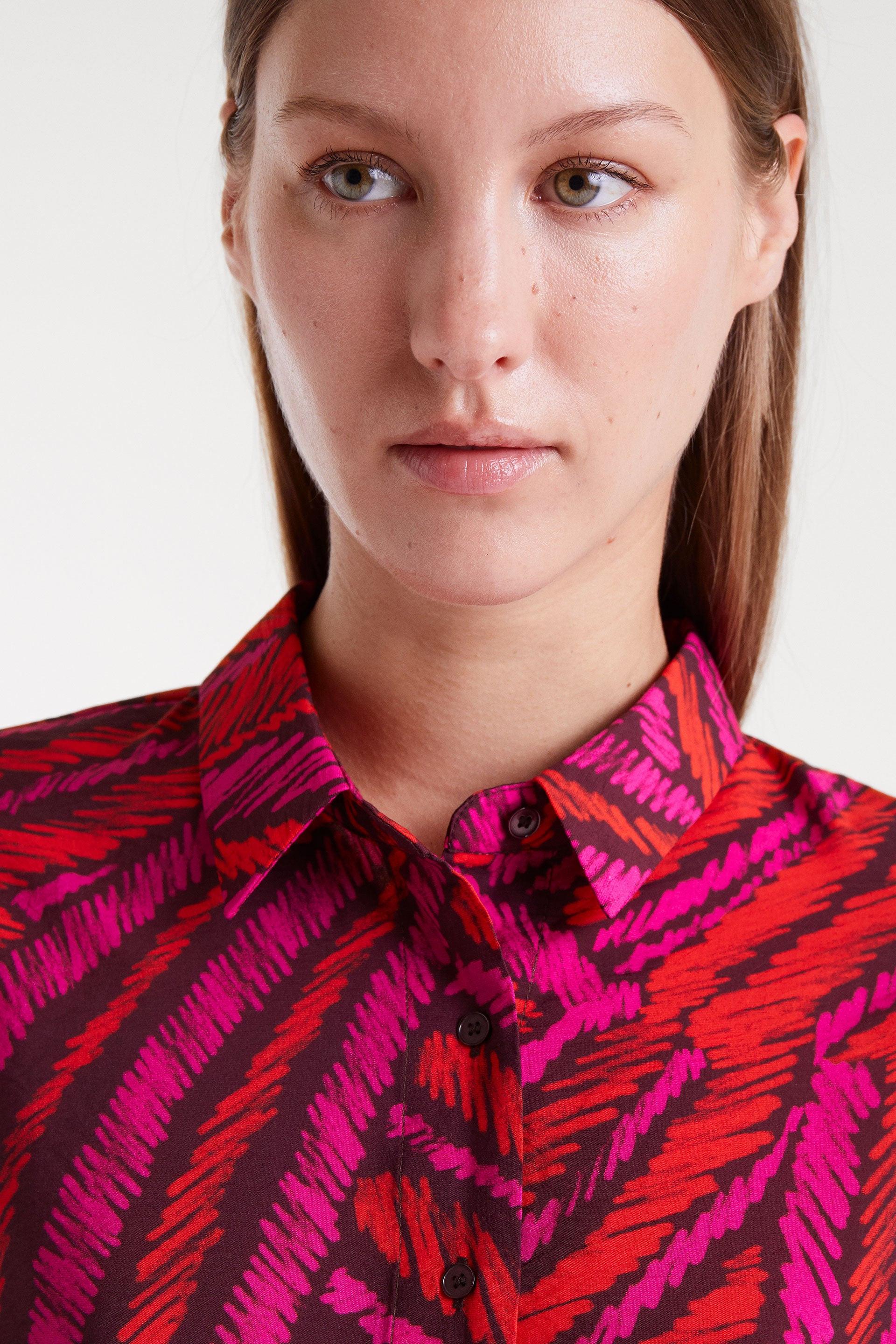 Abstrac Fedora print shirt
