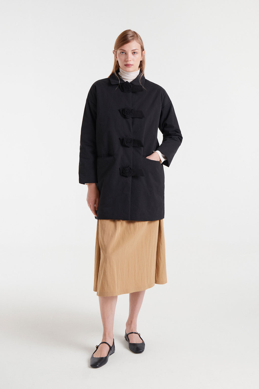 Black Straight Cut