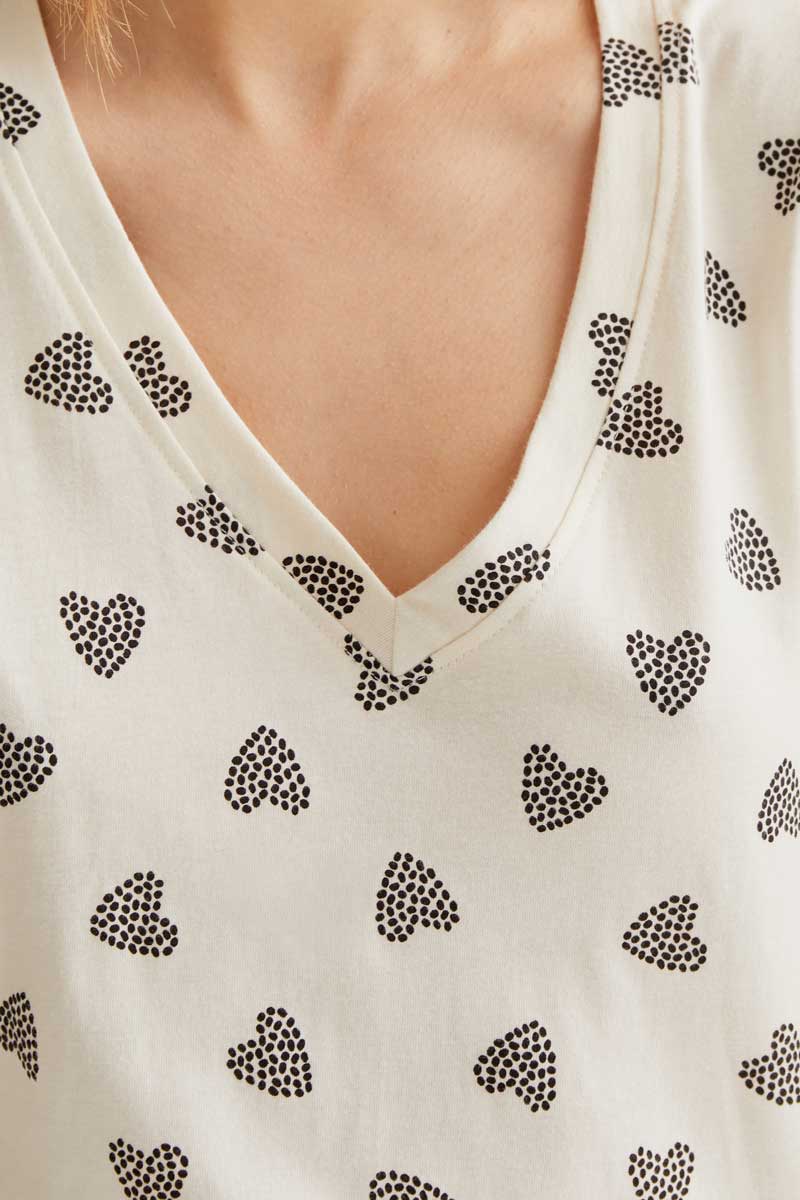 White T-Shirt With Hearts Print