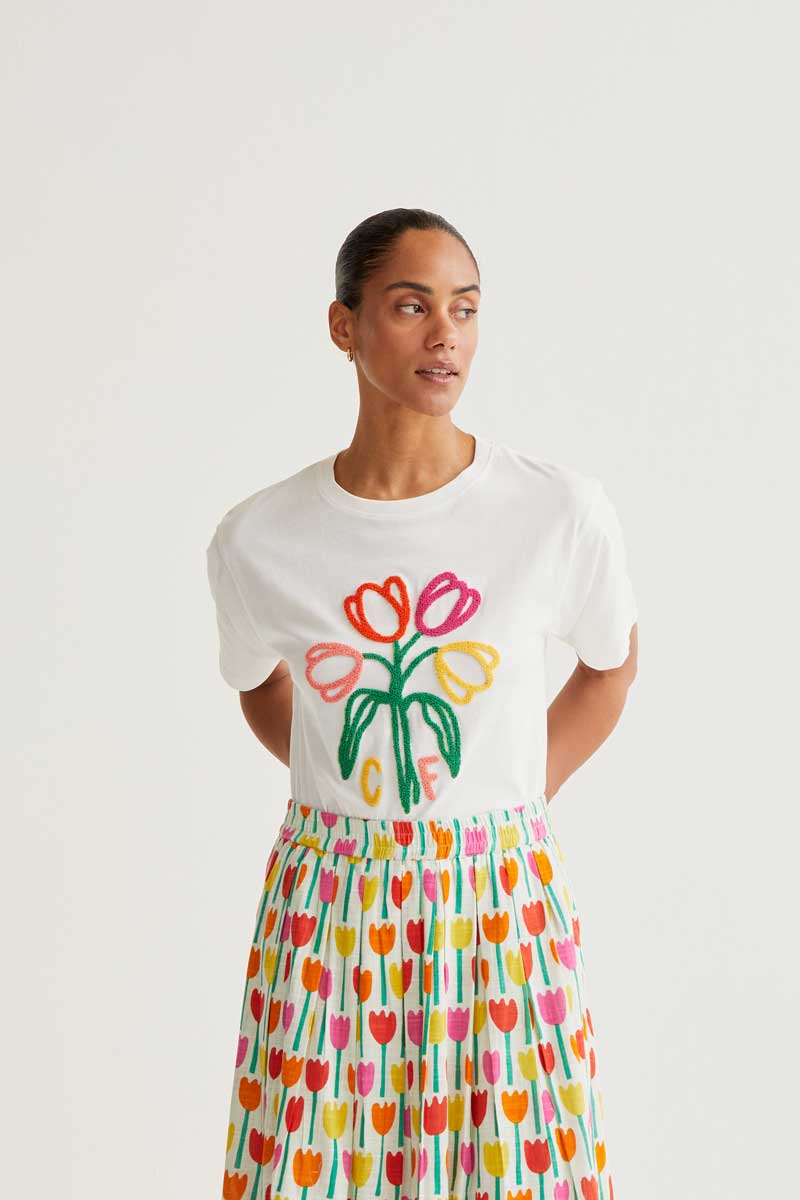 White T-shirt with embroidered Tulips