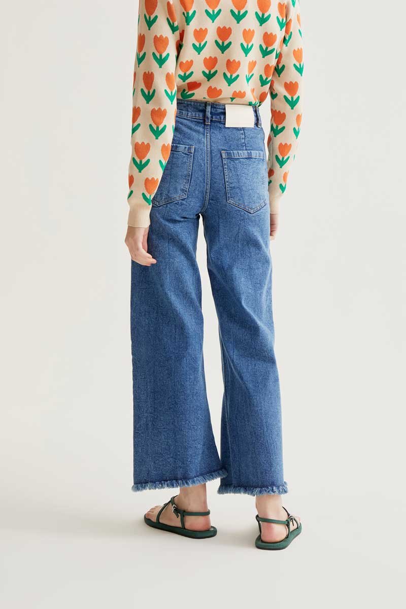 Blue Jeans with Raw-Cut