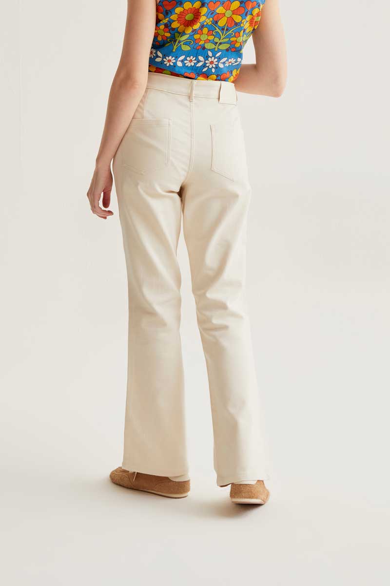 Beige Classic Jeans