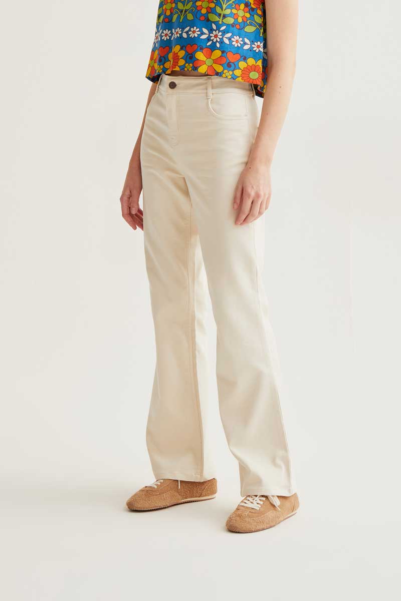Beige Classic Jeans