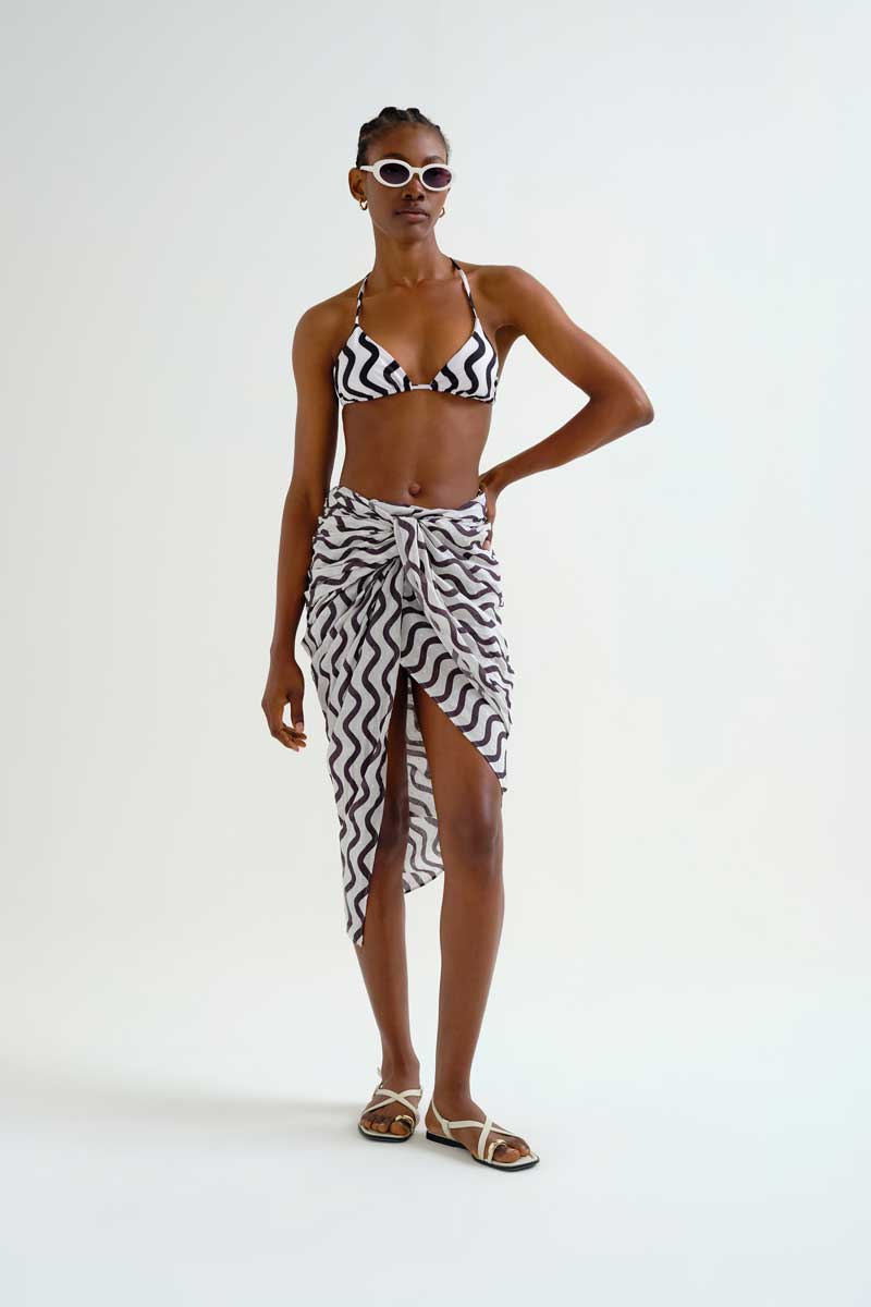 Black & White Wave Sarong