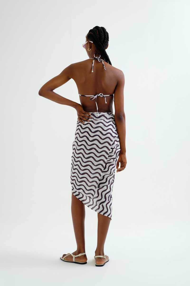 Black & White Wave Sarong