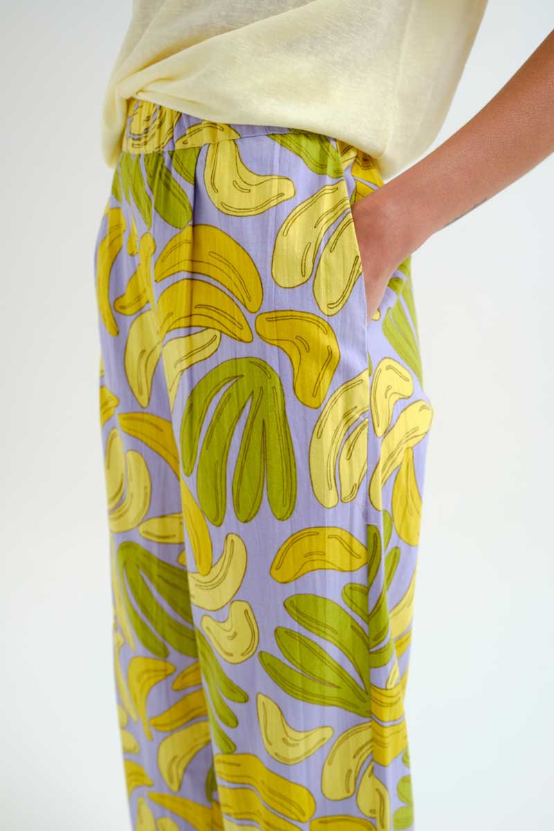 Trousers with Guineo Print